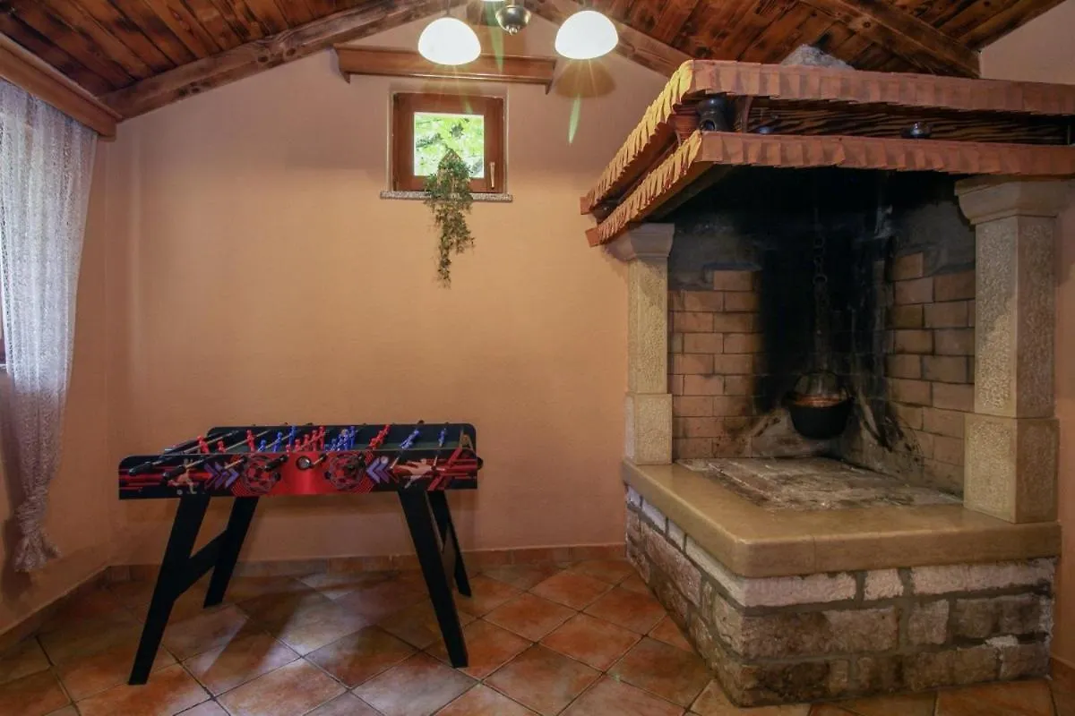 Casa de Férias Dea In Kmeti Vila Žminj